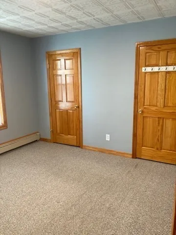 a view of a window in an empty room