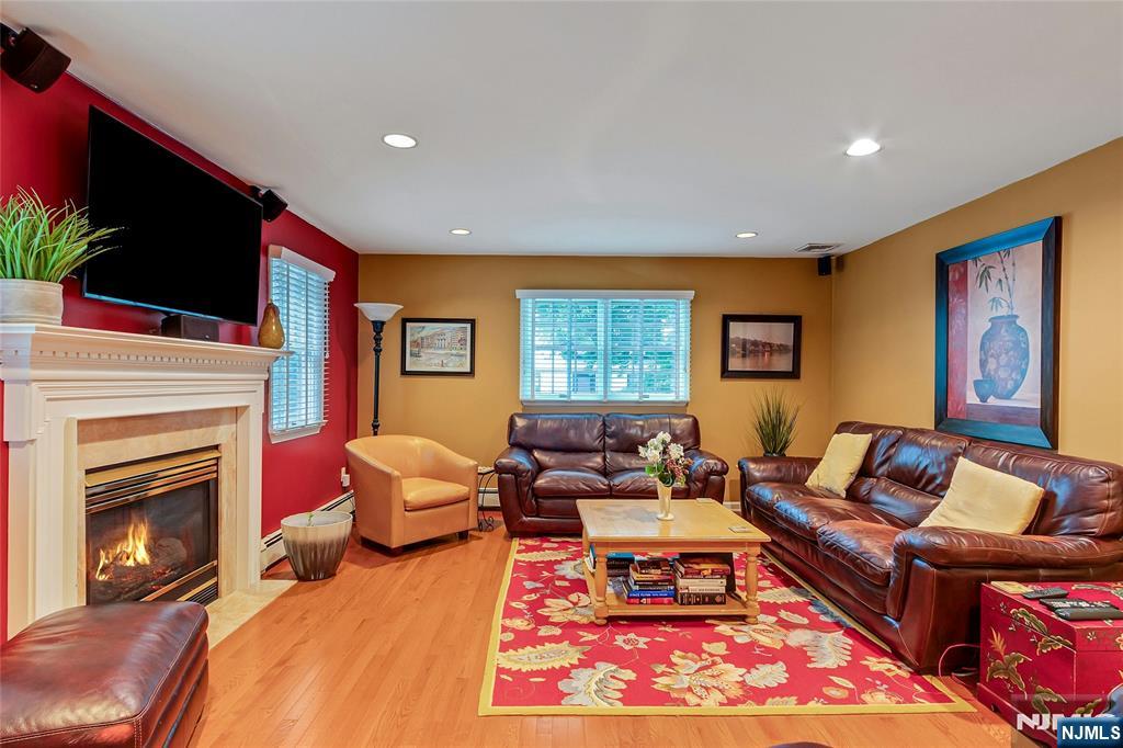 15 Colonial Road Tenafly, NJ 07670 - Photo 18 of 40