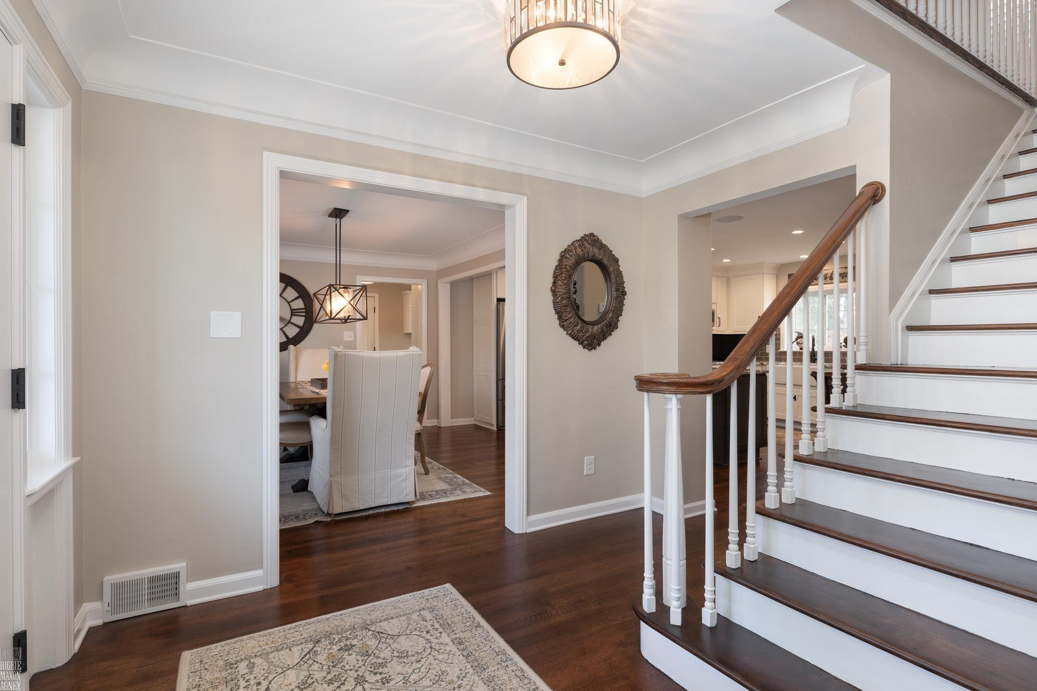 345 Touraine Road Grosse Pointe Farms, MI 48236 - Photo 4 of 34