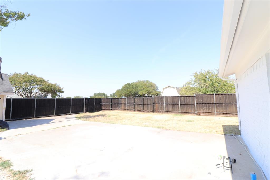 1701 Running River Road Garland, TX 75044 - Photo 30 of 36 Gallery Image 30