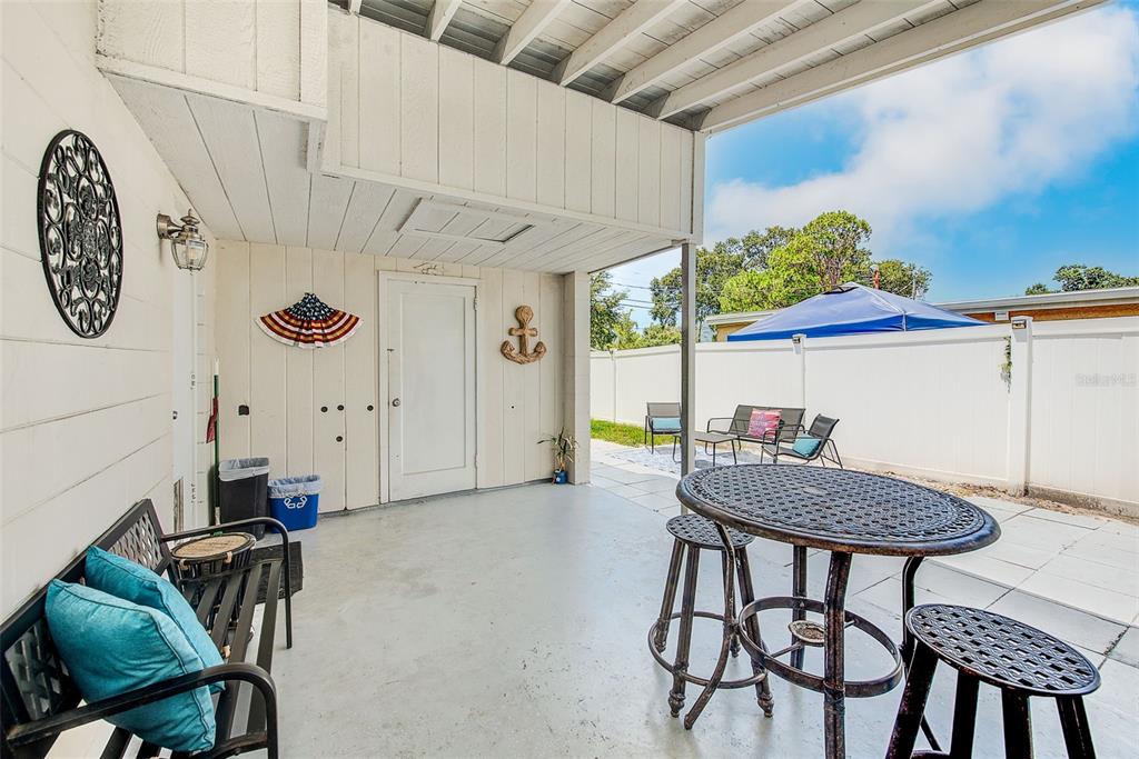 10664 Starkey Road Seminole, FL 33777 - Photo 16 of 37 Gallery Image 16
