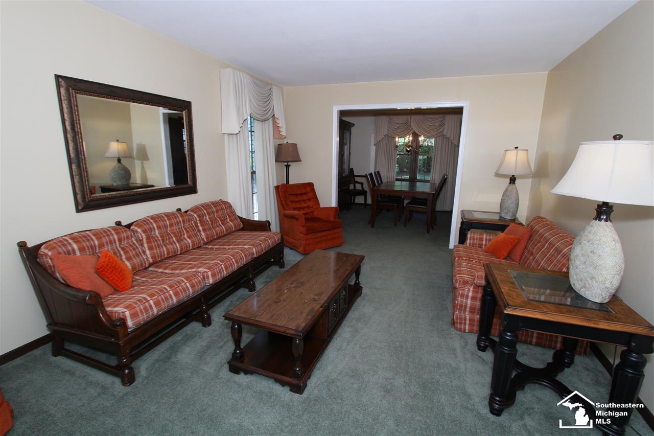 1302 Strasburg Road Monroe, MI 48161 - Photo 10 of 31