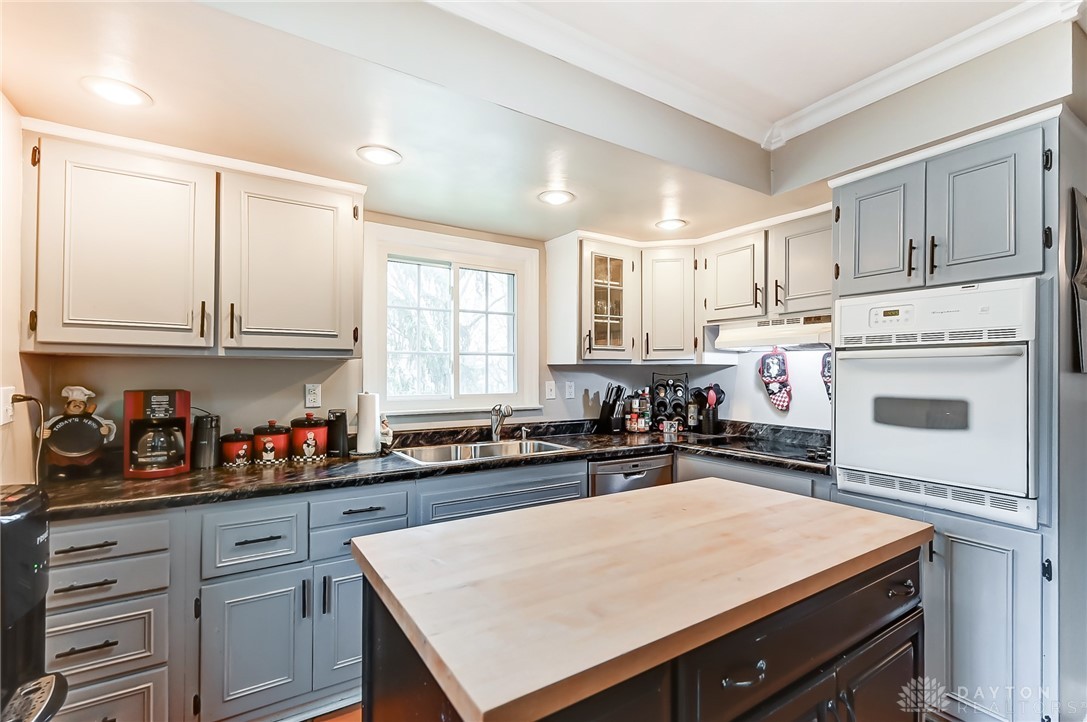 4023 Elmridge Road Dayton, OH 45429 - Photo 10 of 56 Gallery Image 10