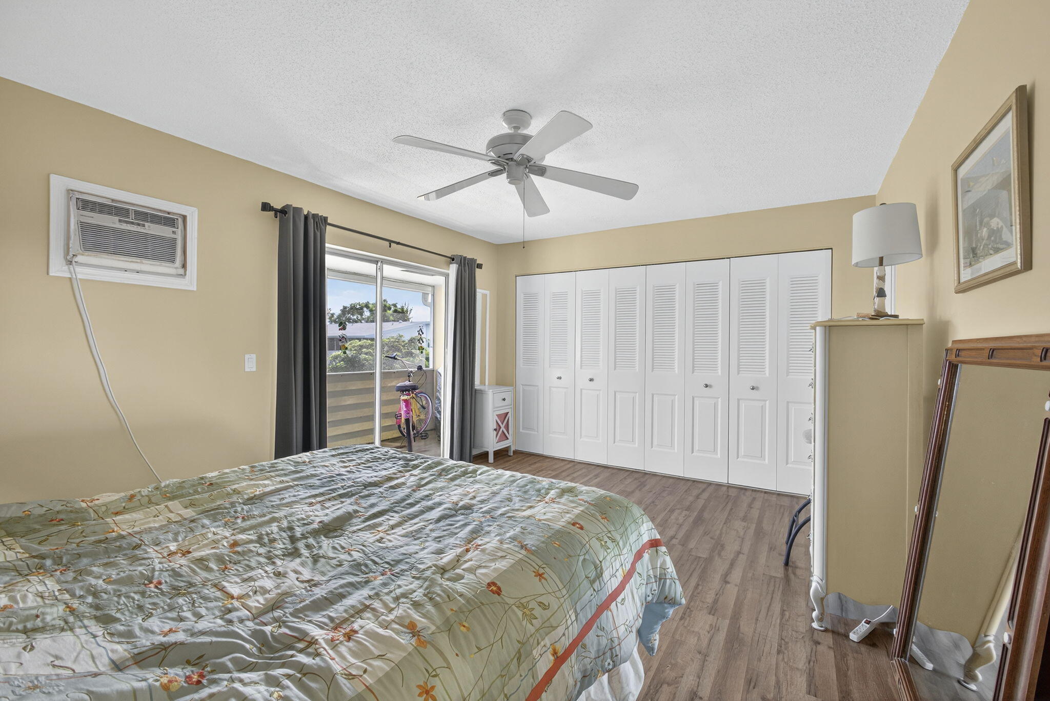 414 Windsor R West Palm Beach, FL 33417 - Photo 9 of 32 33-web-or-mls-Photo01917