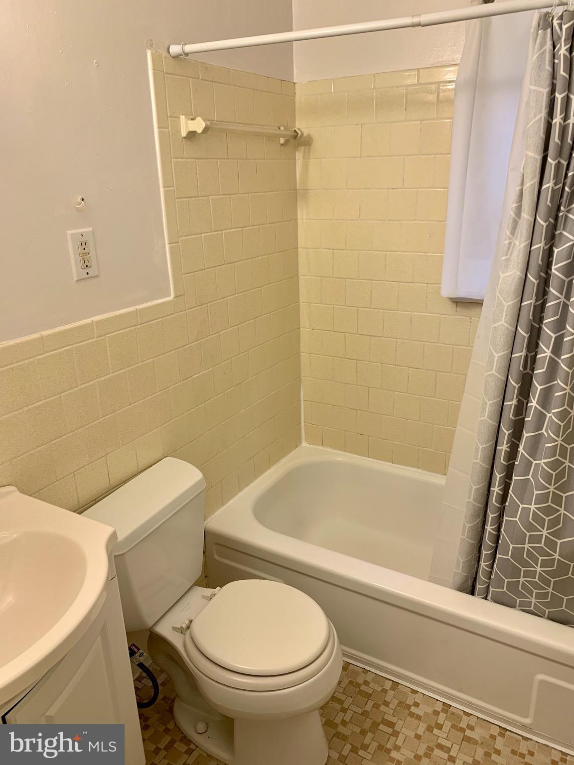 9323 Alcona Street Lanham, MD 20706 - Photo 7 of 19