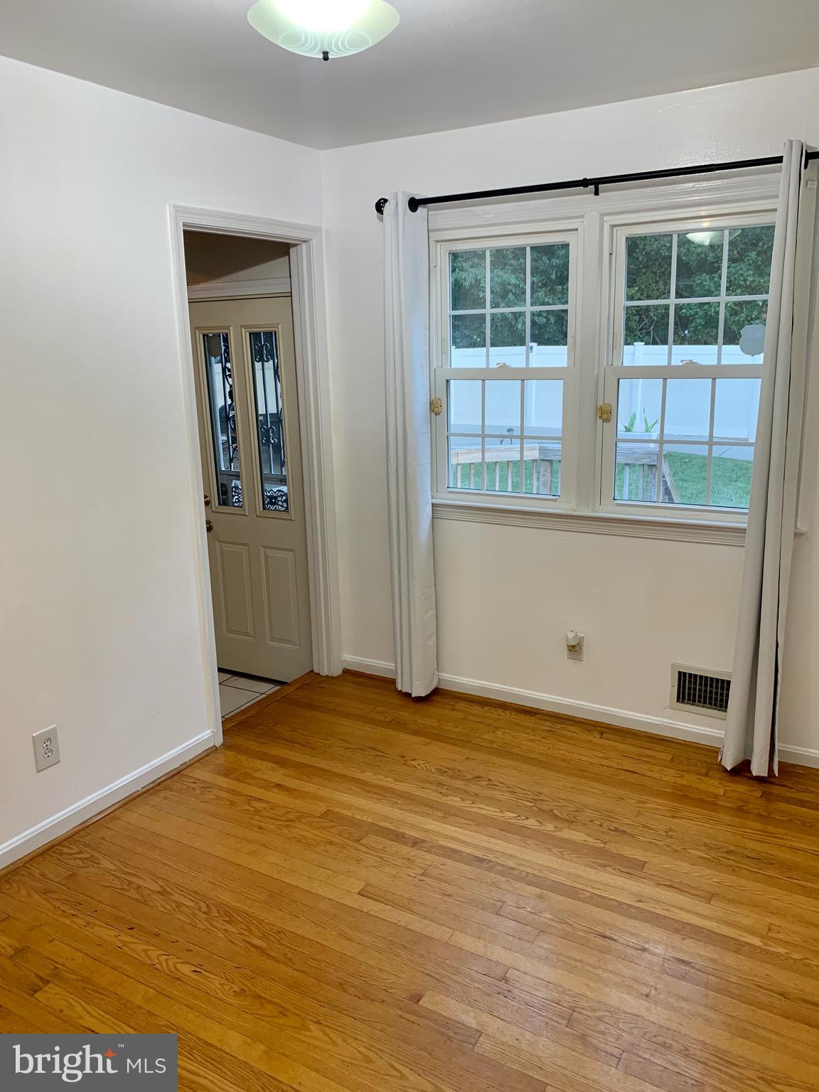 9323 Alcona Street Lanham, MD 20706 - Photo 10 of 19