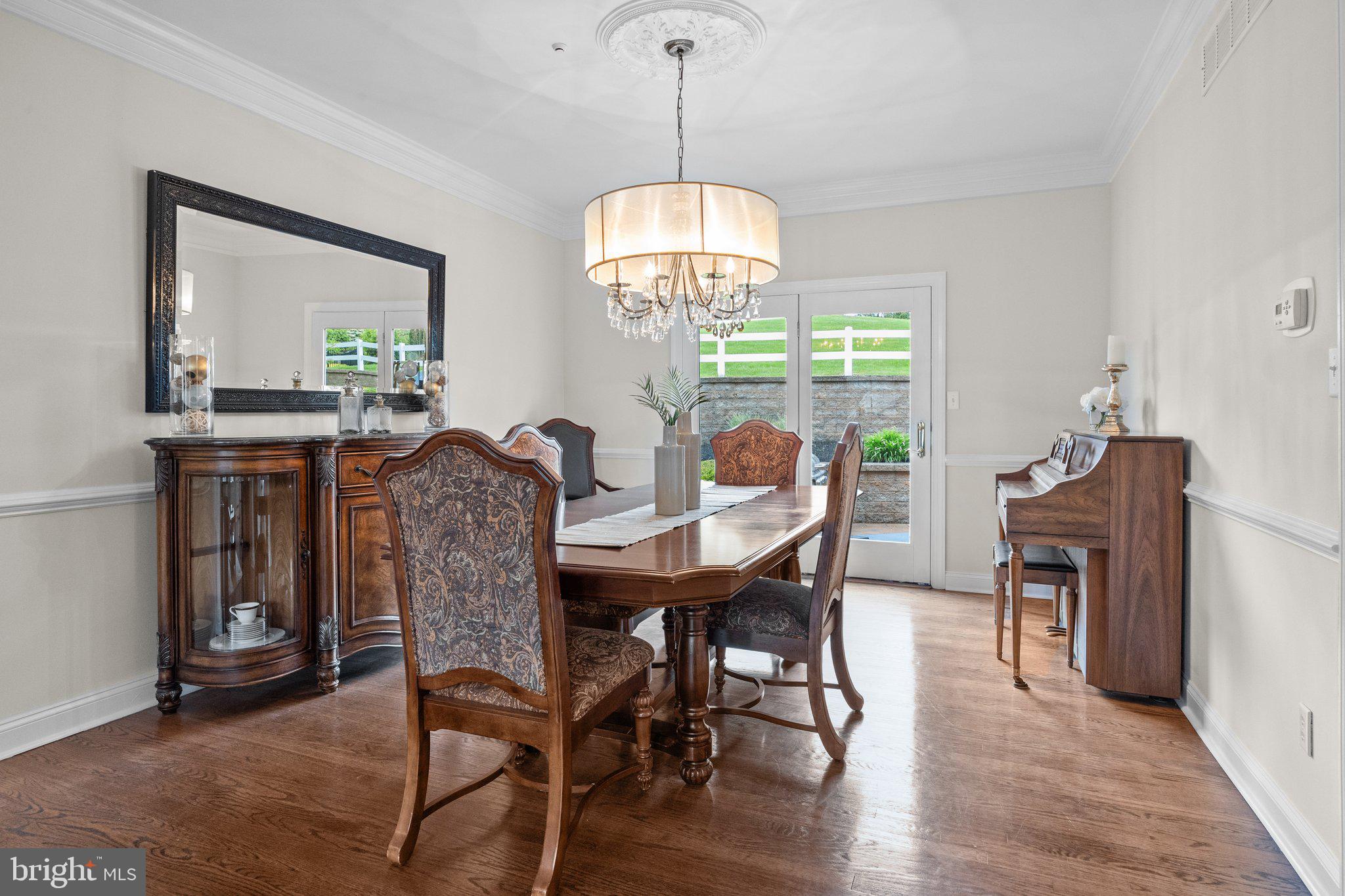 384 Ridge Avenue Newtown, PA 18940 - Photo 11 of 82 Dining Room