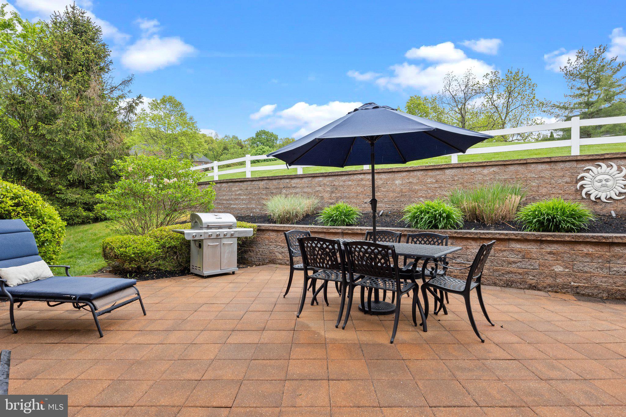 384 Ridge Avenue Newtown, PA 18940 - Photo 57 of 82 Back patio