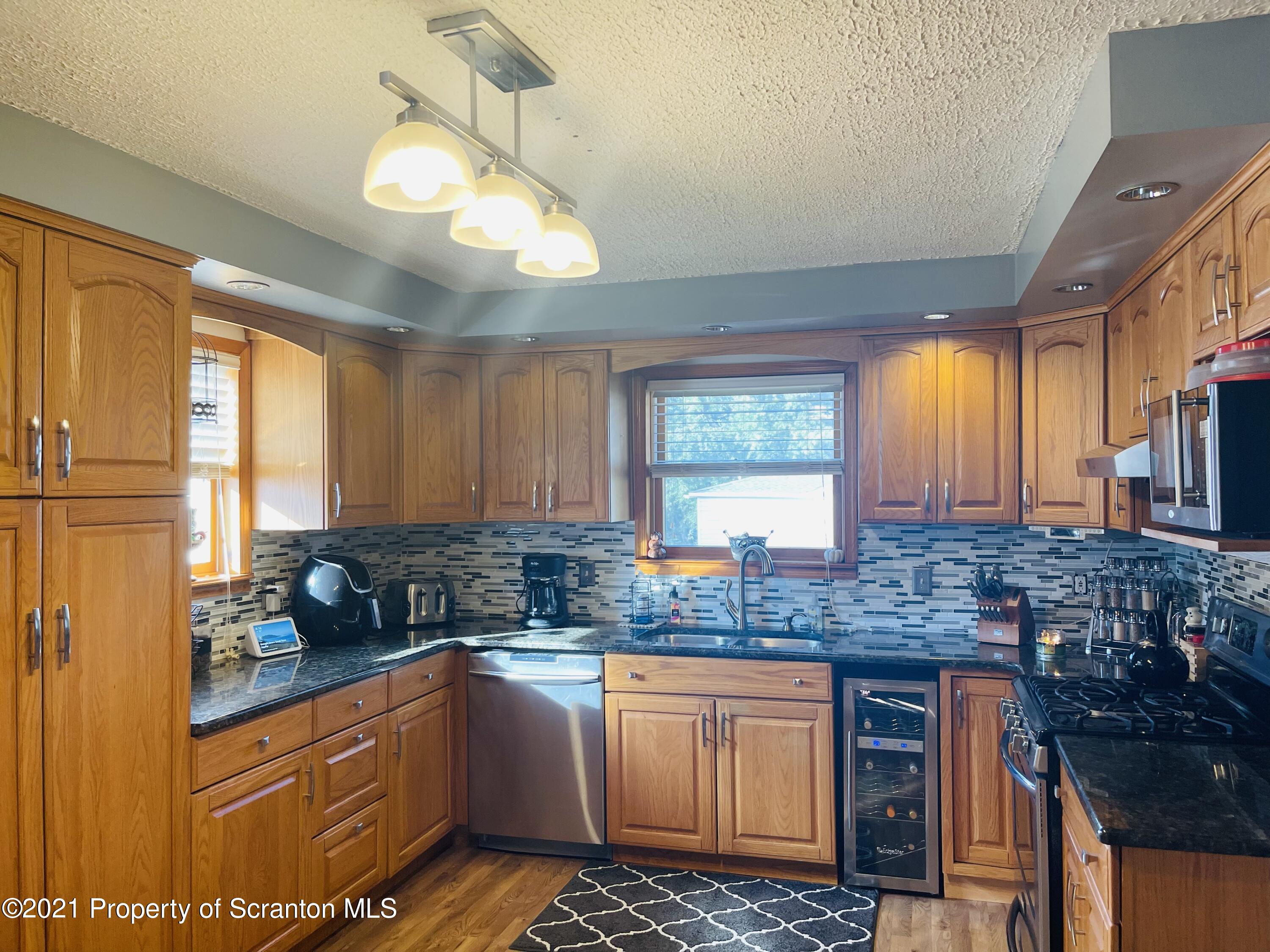 1121 Spring Street Avoca, PA 18641 - Photo 7 of 32 Gallery Image 7