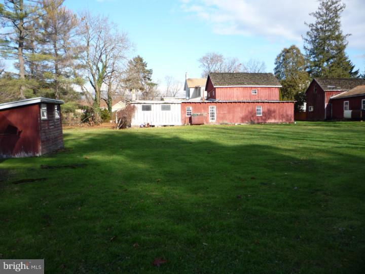 740 Durham Road Newtown, PA 18940 - Photo 3 of 22 Back Yard