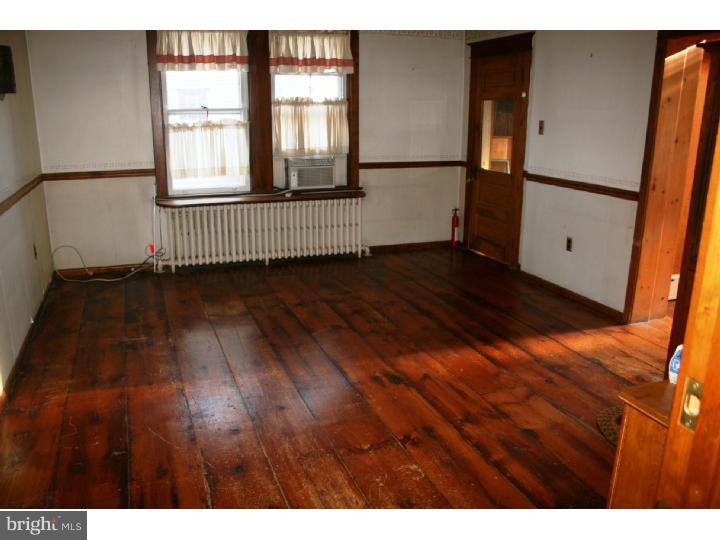 740 Durham Road Newtown, PA 18940 - Photo 10 of 22 Dining Room