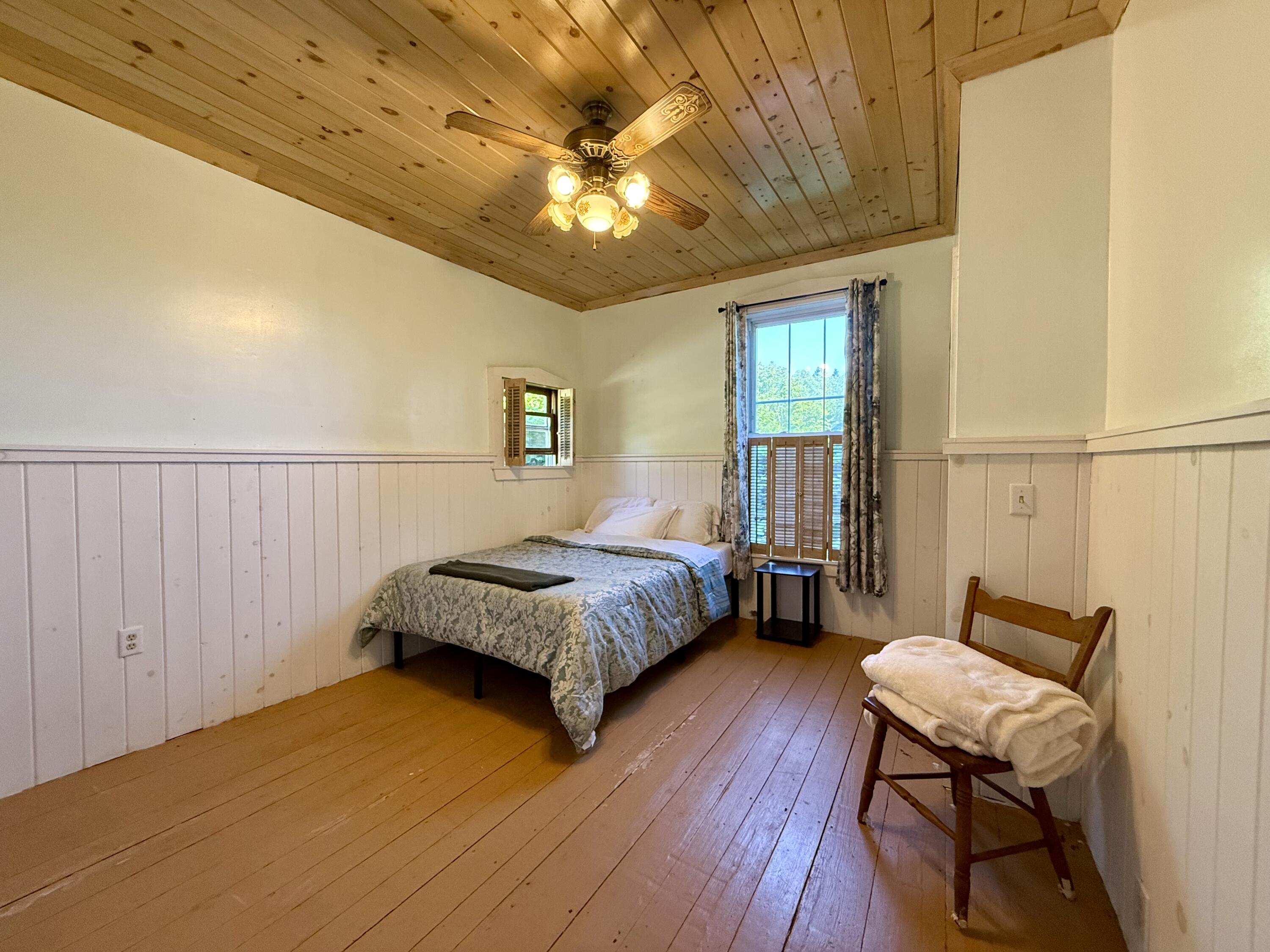 682 U.S. Rte 1 Robbinston, ME 04671 - Photo 18 of 39 IMG_5804