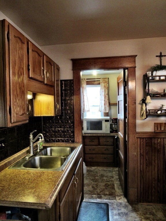 29 Ruggles Street Three Rivers, MA 01080 - Photo 18 of 38