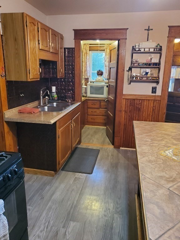 29 Ruggles Street Three Rivers, MA 01080 - Photo 5 of 38