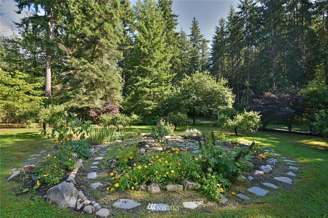 34077 Pilot Point Road Northeast Kingston, WA 98346 - Photo 31 of 39 Gallery Image 31