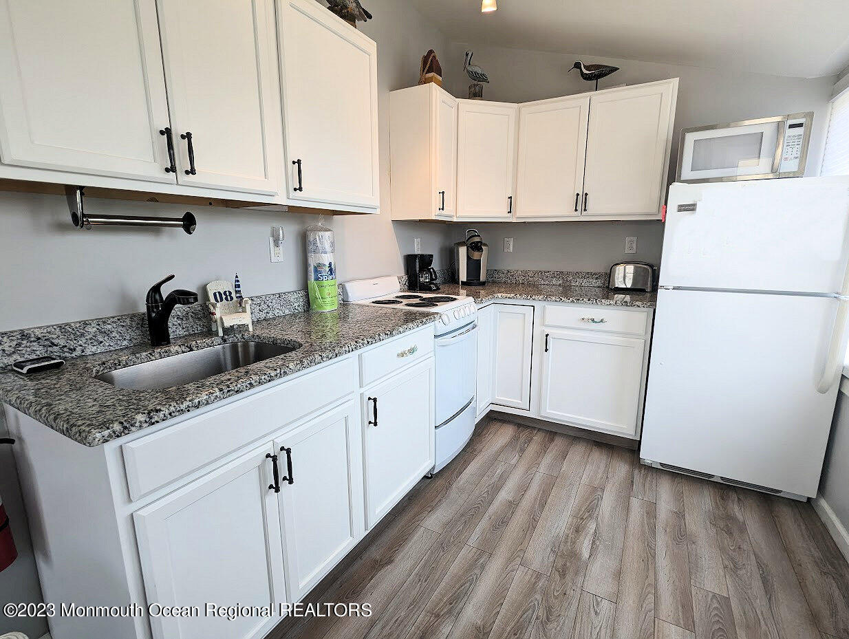 116 West Plover Way Lavallette, NJ 08735 - Photo 5 of 13 kit 1