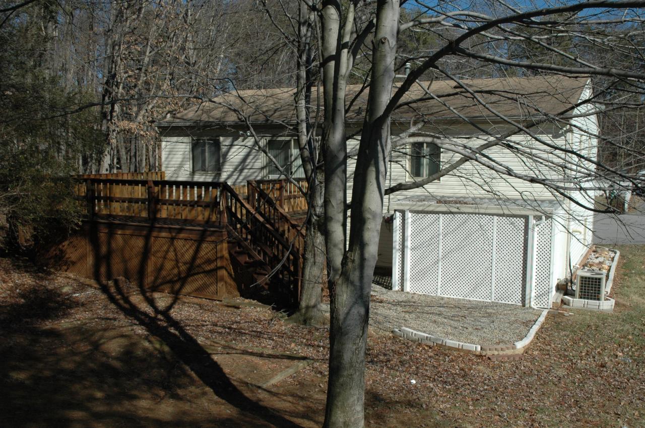 2834 Beaver Brook Road Salem, VA 24153 - Photo 16 of 23 BACK OF HOME