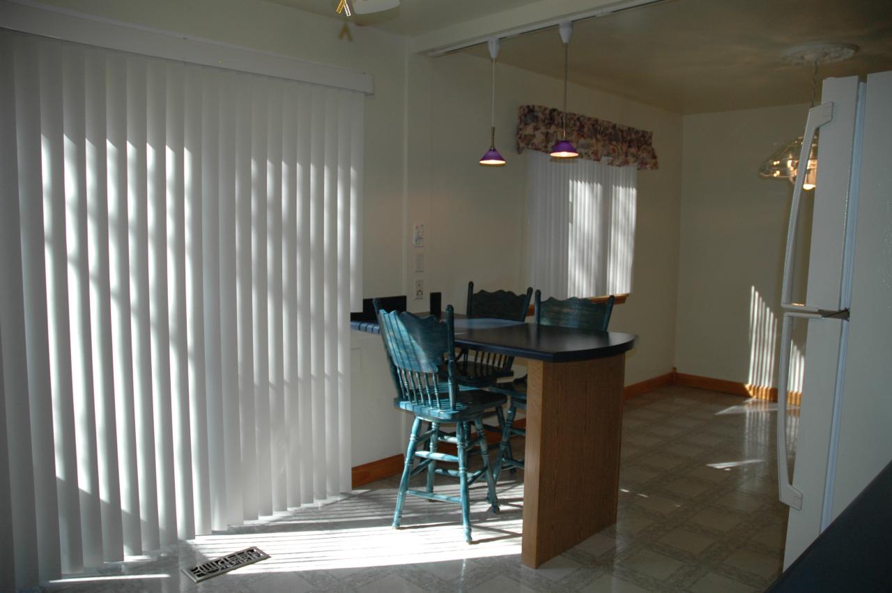 2834 Beaver Brook Road Salem, VA 24153 - Photo 4 of 23 KITCHEN/DINING AREA