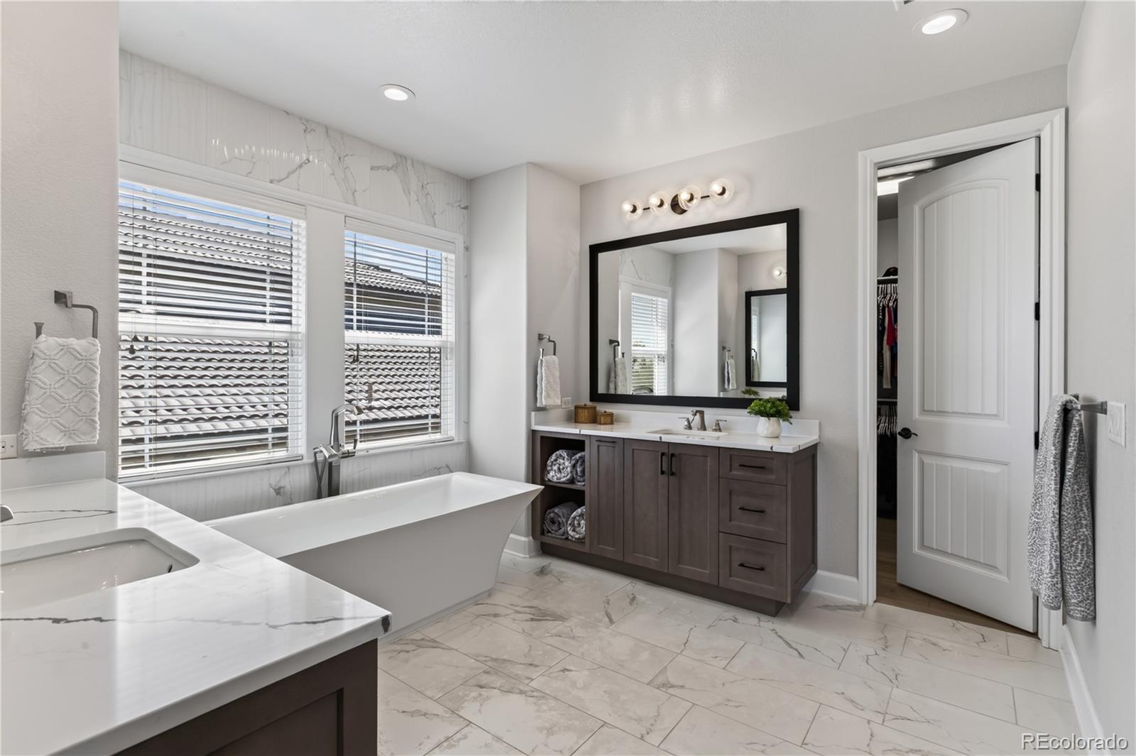 255 Maplehurst Point Highlands Ranch, CO 80126 - Photo 27 of 50 Gallery Image 27