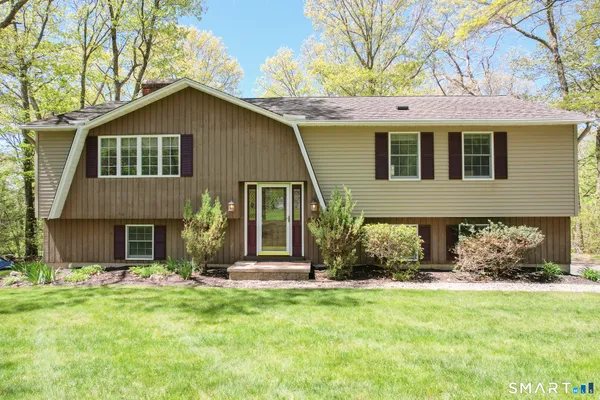 $440,000 | 94 Bayberry Drive, Thomaston, CT 06787