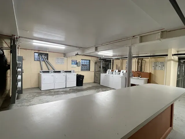 $219,999 | 816 East Old Willow Road, Unit 110, Prospect Heights, IL 60070