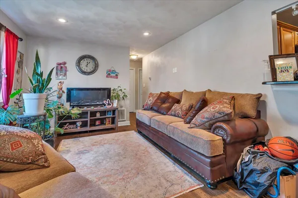 $239,950 | 212 Nancy Drive Northwest, Roanoke, VA 24017