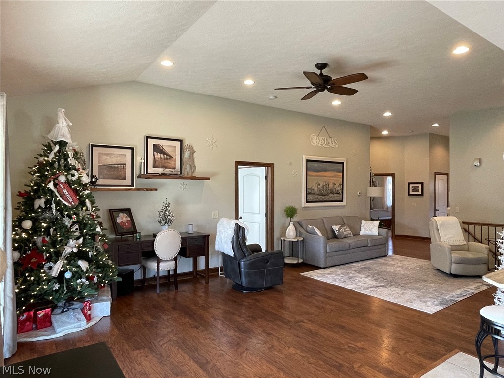 823 Forrest Ridge Drive Dover, OH 44622 - Photo 7 of 35 Open Concept living room