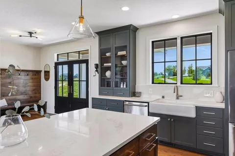 $1,450,000 | 8182 Waterset Circle, Mound, MN 55364