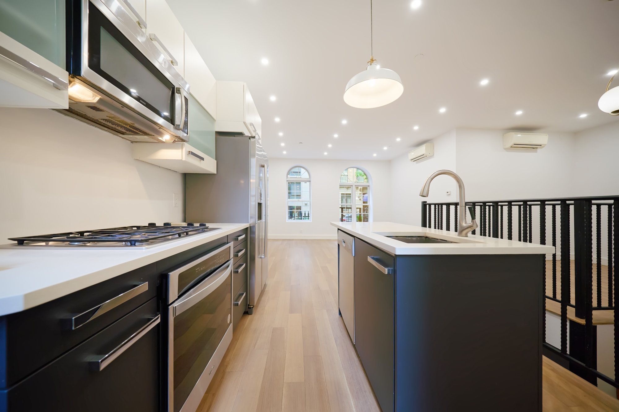 204 West 140th Street, Unit 1A Manhattan, NY 10030 - Photo 7 of 13 cin6emrnj