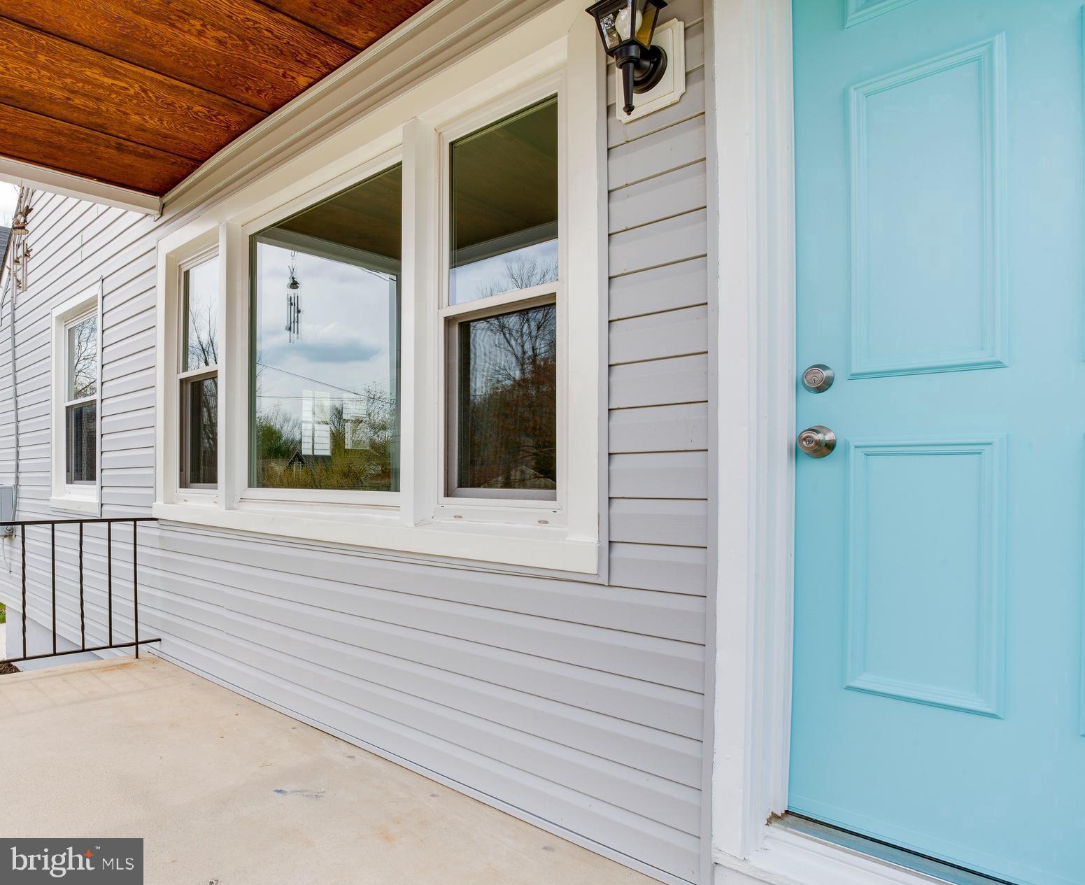 1916 Valley Road Baltimore, MD 21207 - Photo 3 of 35 Great front porch