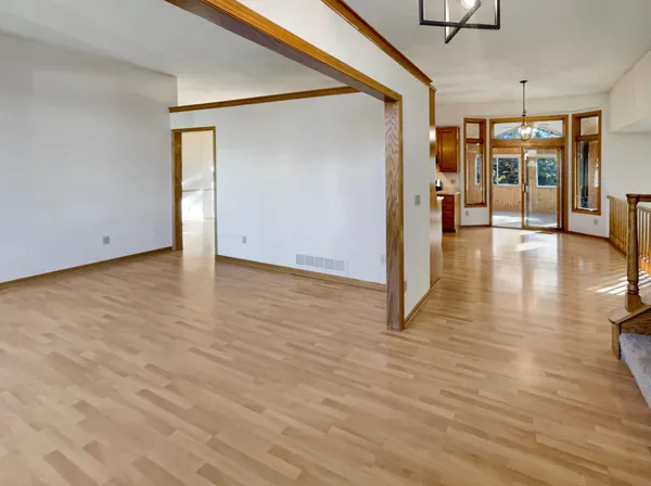 $538,000 | 14835 39th Avenue North, Plymouth, MN 55446