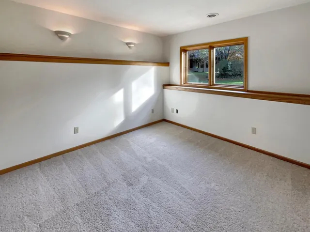 $550,000 | 14835 39th Avenue North, Plymouth, MN 55446