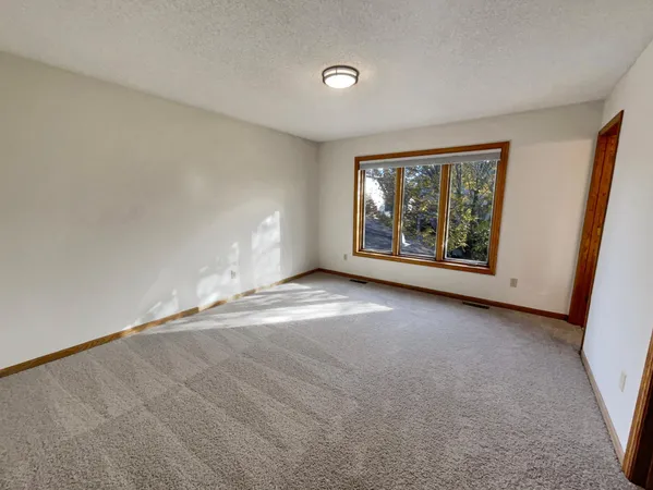 $538,000 | 14835 39th Avenue North, Plymouth, MN 55446