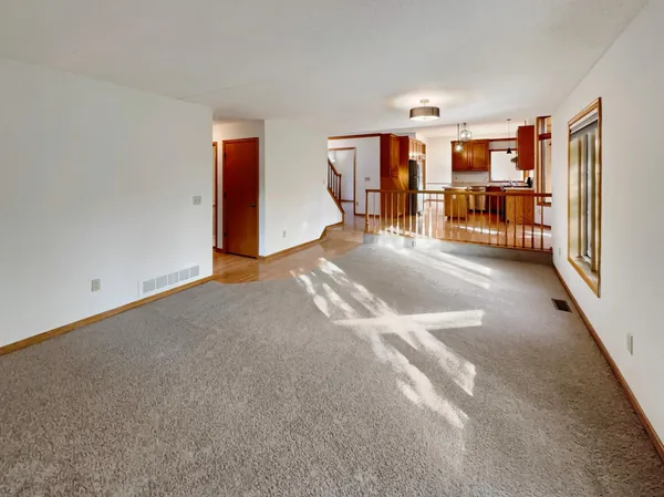 $538,000 | 14835 39th Avenue North, Plymouth, MN 55446