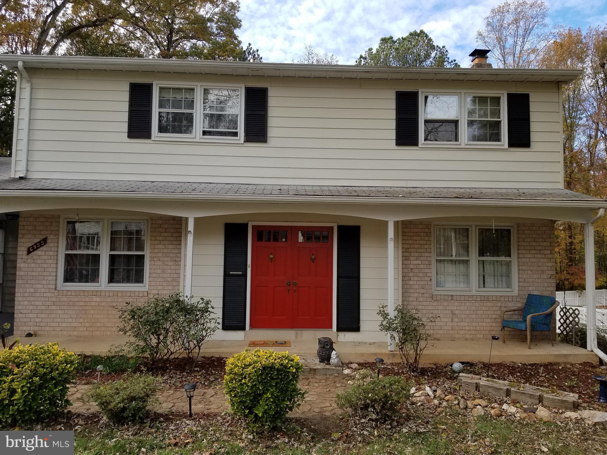 6955 Conservation Drive Springfield, VA 22153 - Photo 2 of 42 4 bedroom home in a sought after neighborhood.