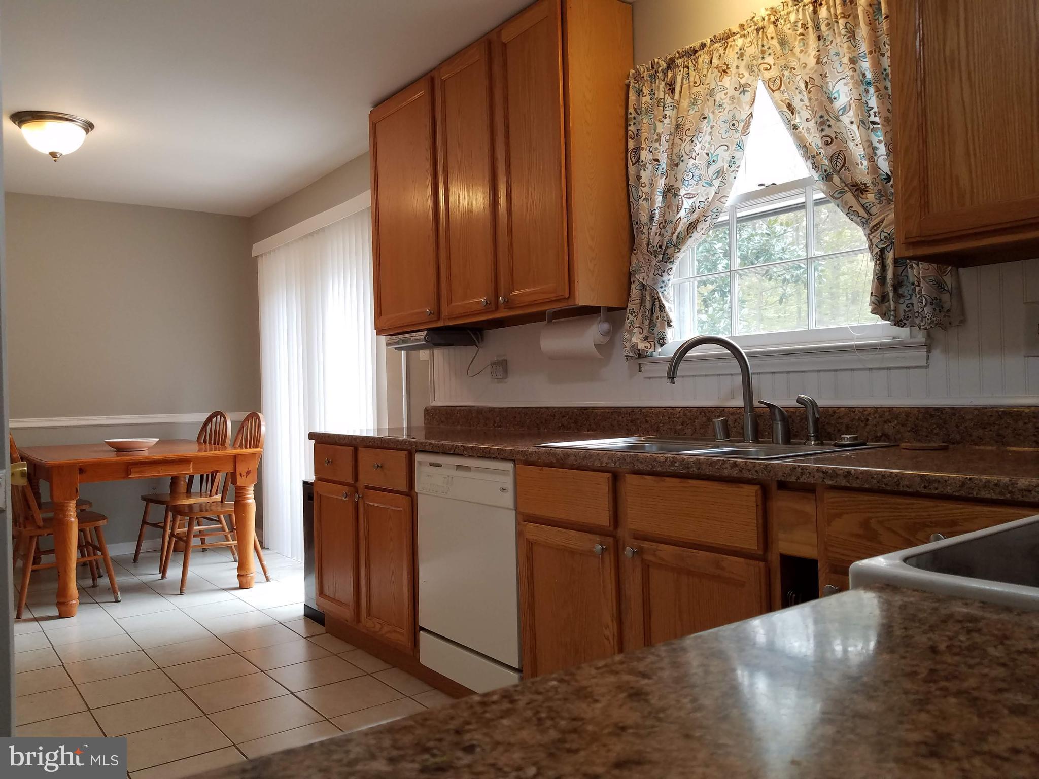 6955 Conservation Drive Springfield, VA 22153 - Photo 14 of 42 Kitchen