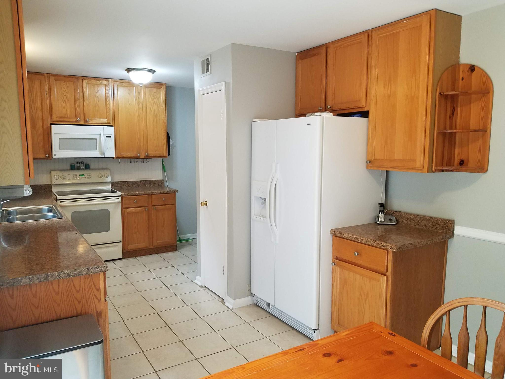 6955 Conservation Drive Springfield, VA 22153 - Photo 15 of 42 Kitchen