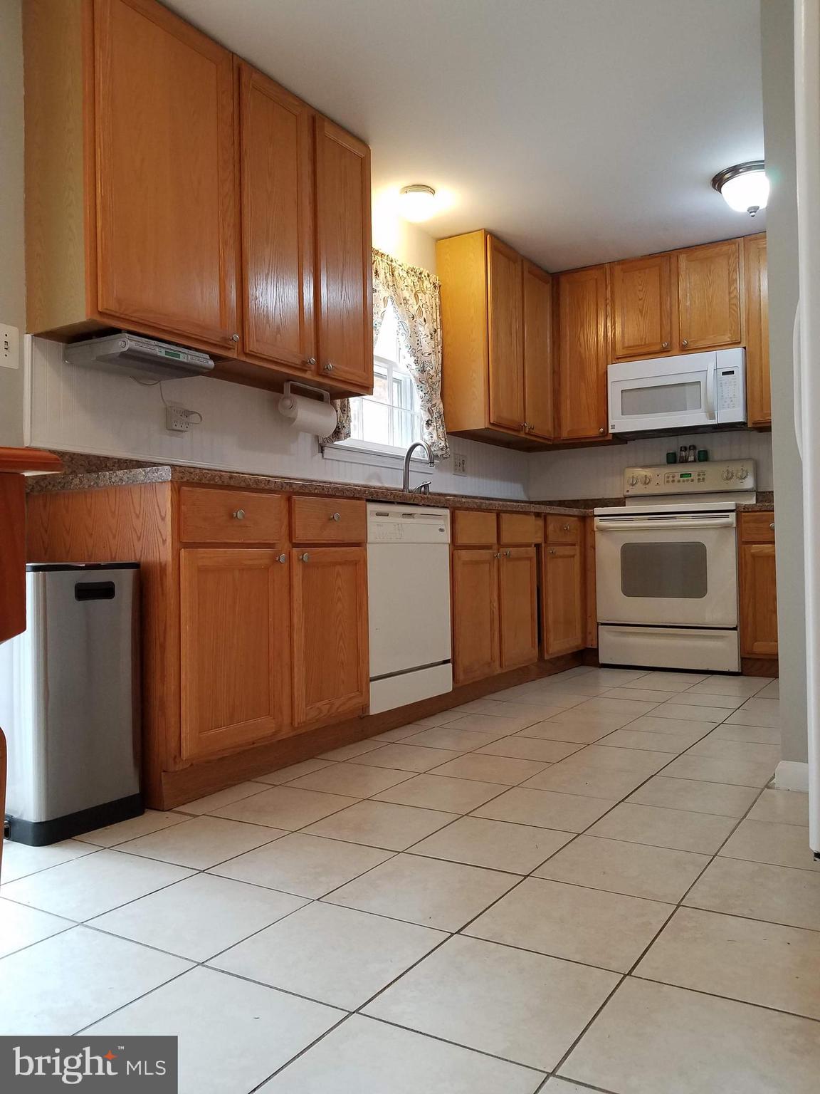 6955 Conservation Drive Springfield, VA 22153 - Photo 17 of 42 Kitchen