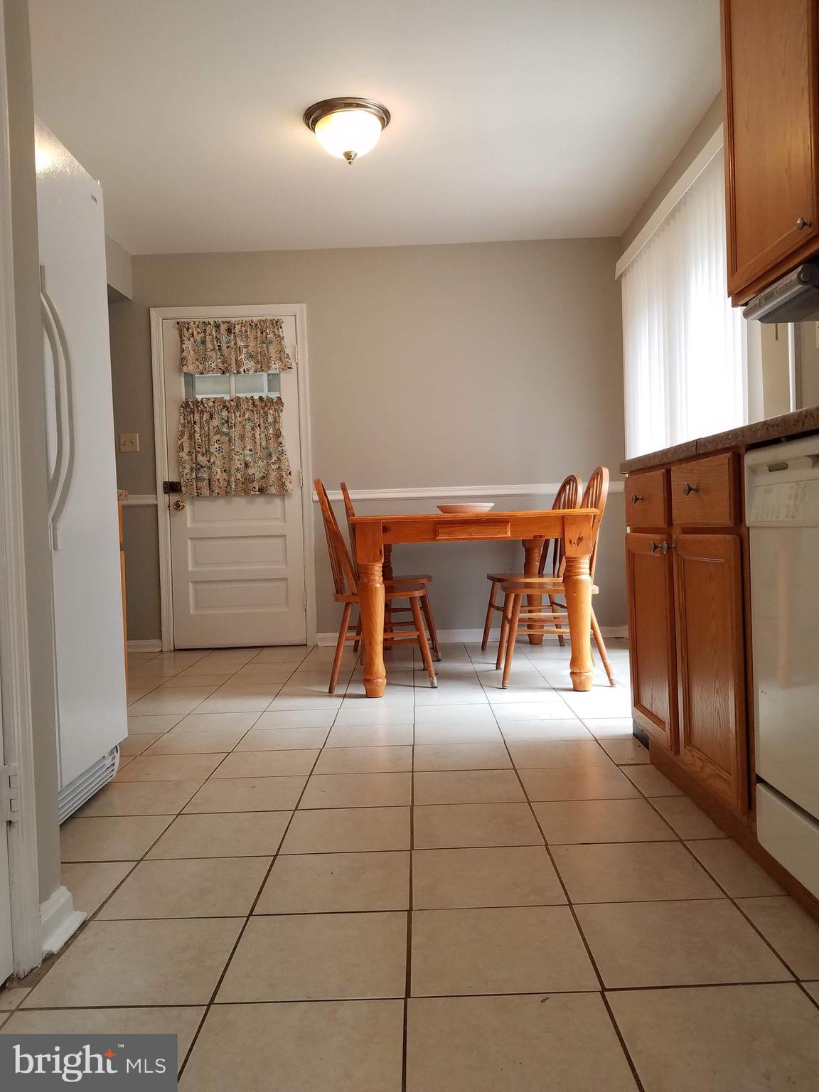 6955 Conservation Drive Springfield, VA 22153 - Photo 18 of 42 Kitchen