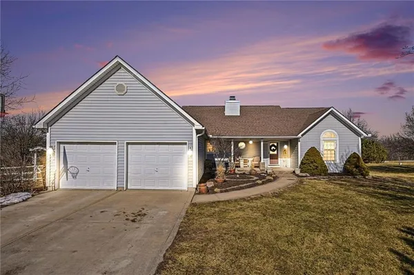 $575,000 | 7424 McGary Lane, Lawson, MO 64062