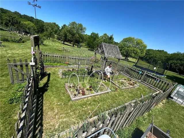 $575,000 | 7424 McGary Lane, Lawson, MO 64062