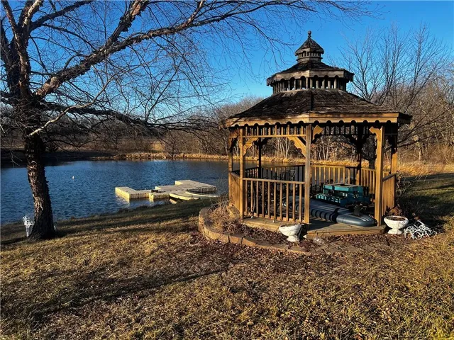 $575,000 | 7424 McGary Lane, Lawson, MO 64062