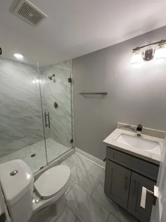 $2,600 | 401 Walton Street, Houston, TX 77009