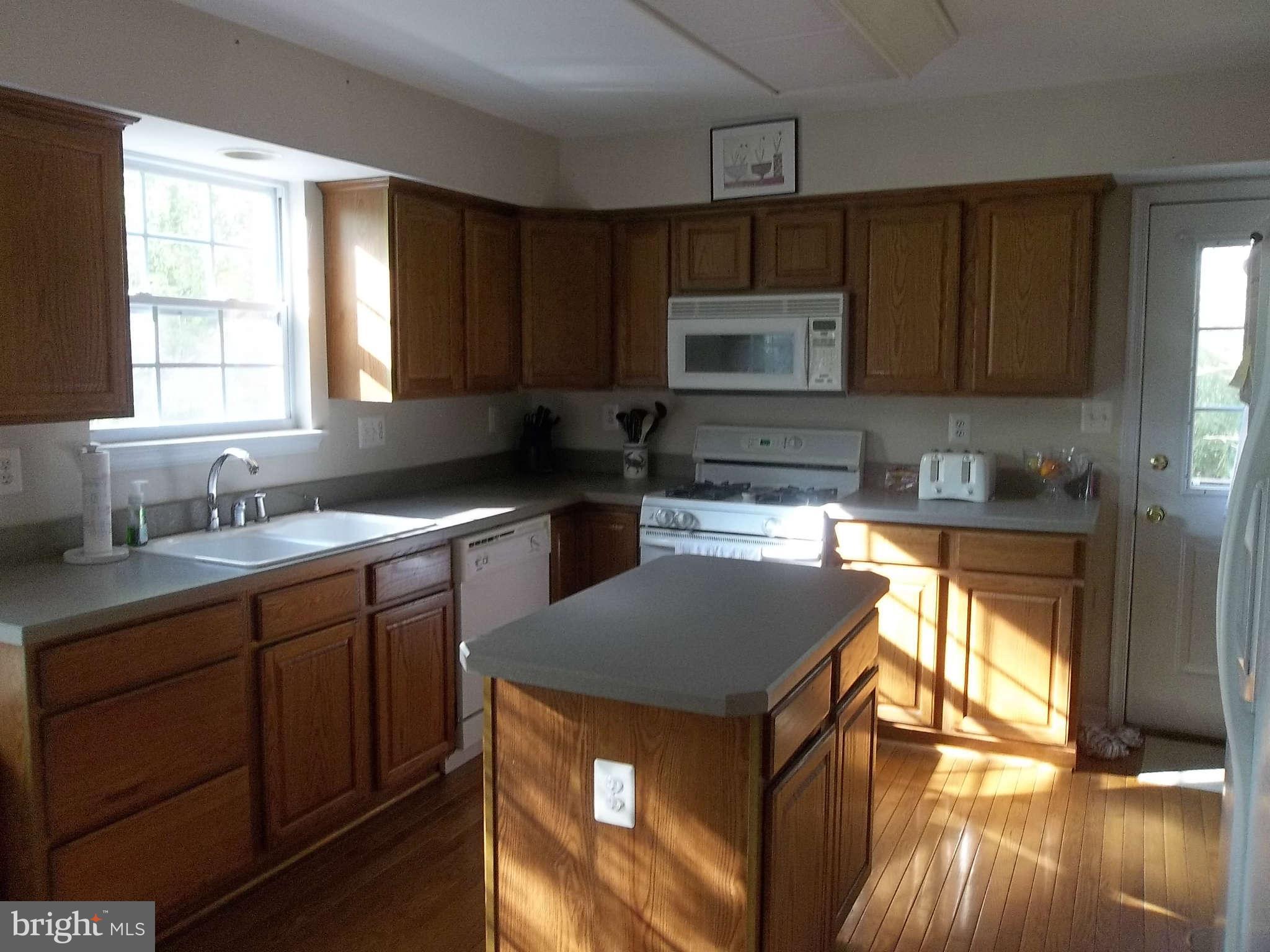 12155 Gringo Road Lusby, MD 20657 - Photo 3 of 28 Kitchen