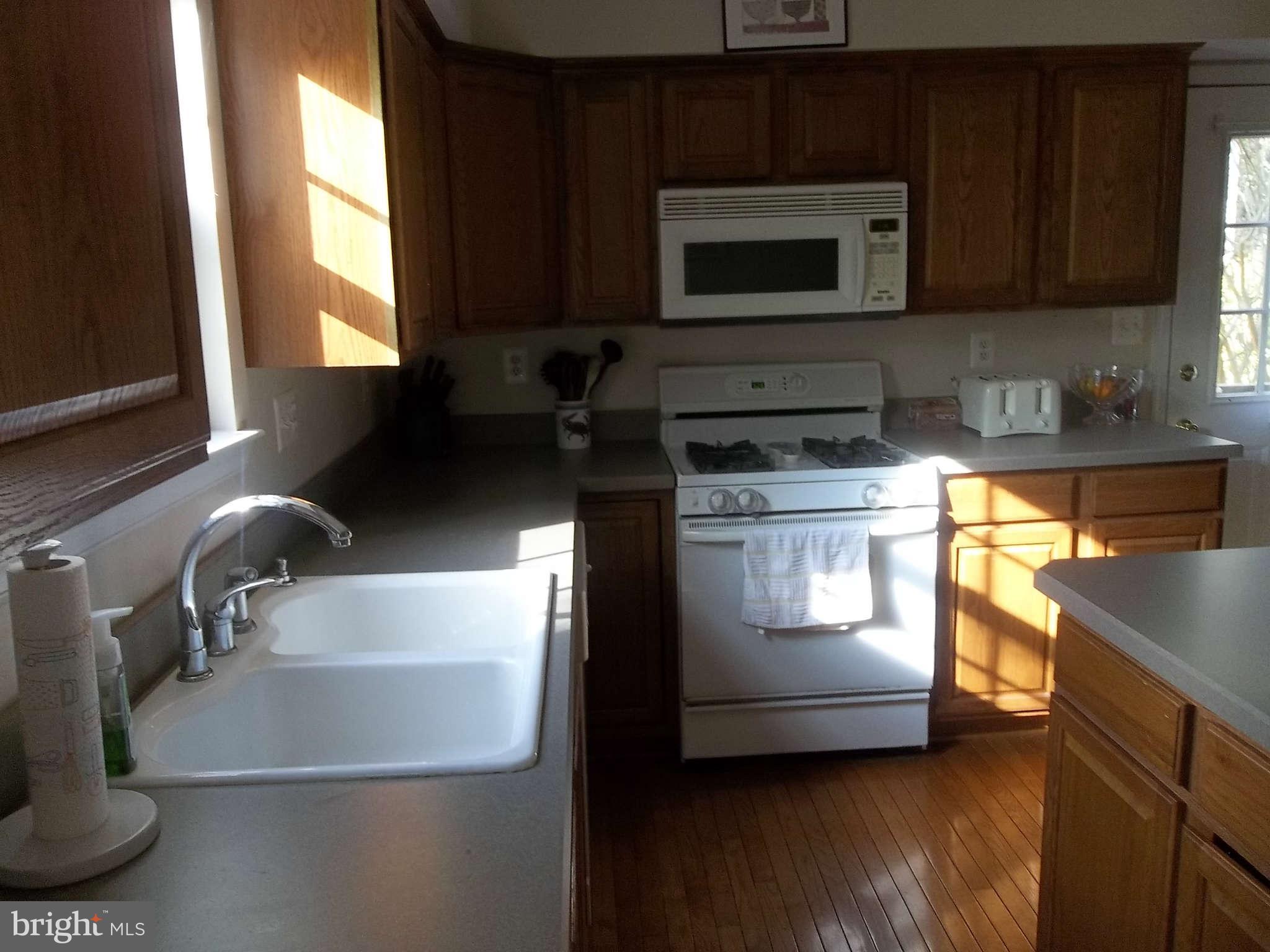 12155 Gringo Road Lusby, MD 20657 - Photo 4 of 28 Kitchen