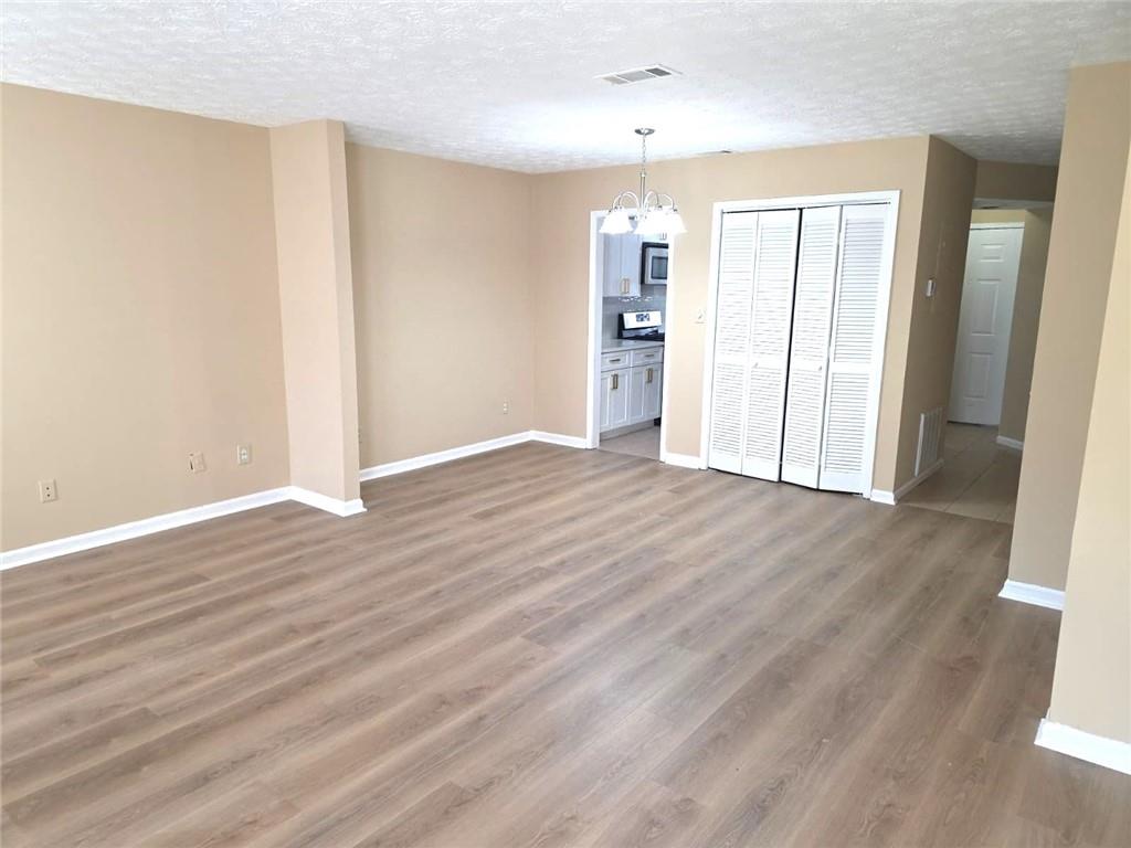 2378 Cove Road Lithonia, GA 30058 - Photo 5 of 23