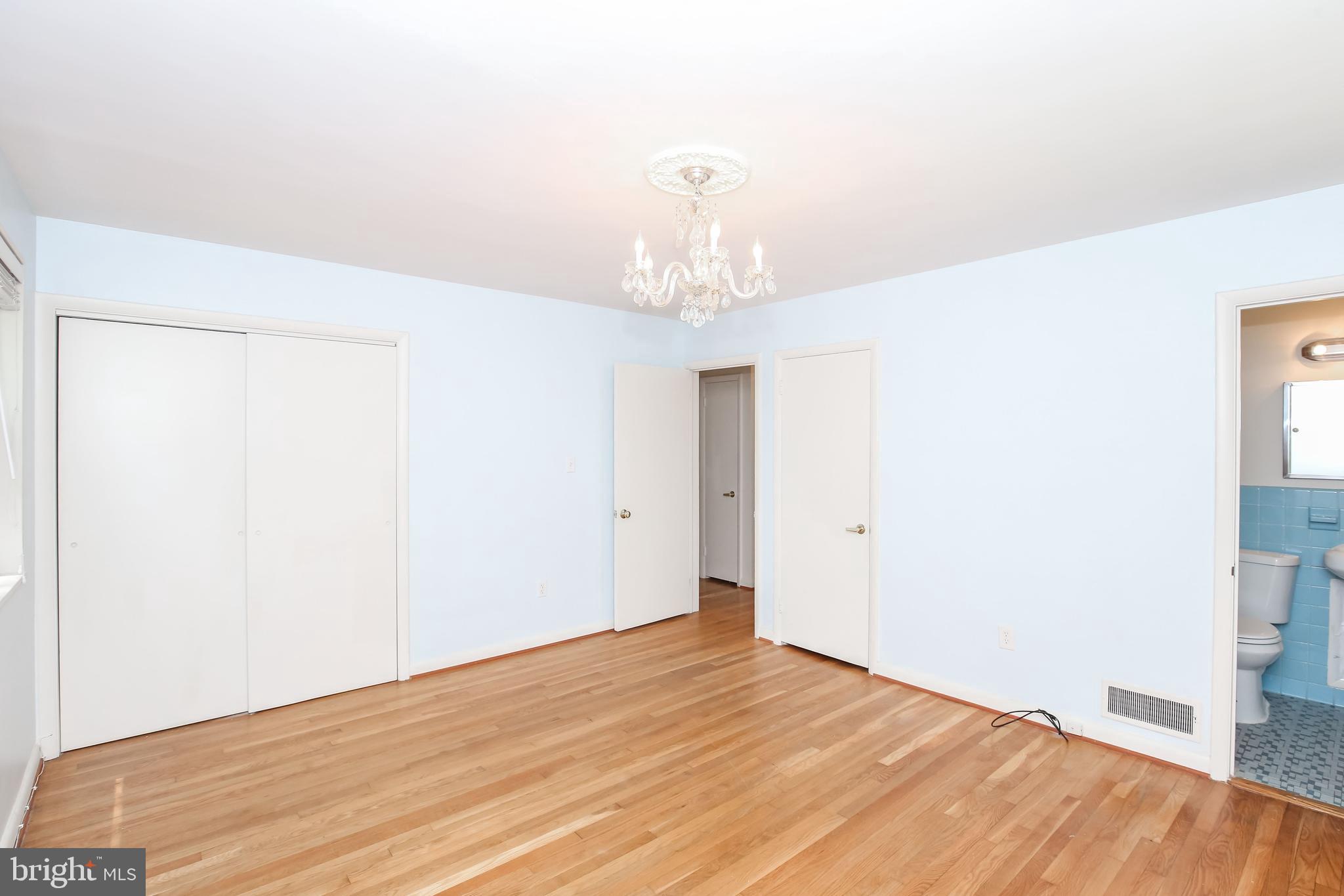 8401 Beech Tree Road Bethesda, MD 20817 - Photo 7 of 18 Owner's Suite with Ensuite Bath