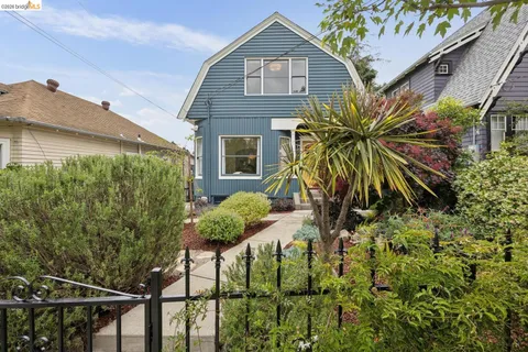 $749,000 | 1357 East 25th Street, Oakland, CA 94606