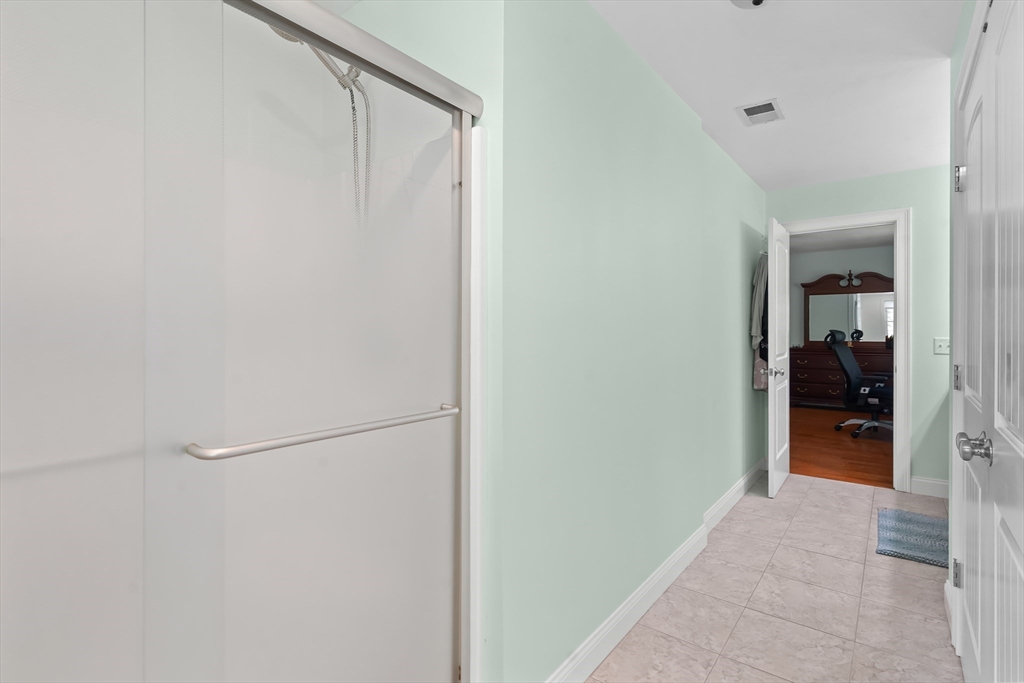 9 Cyrus Way, Unit 9 Northborough, MA 01532 - Photo 19 of 41