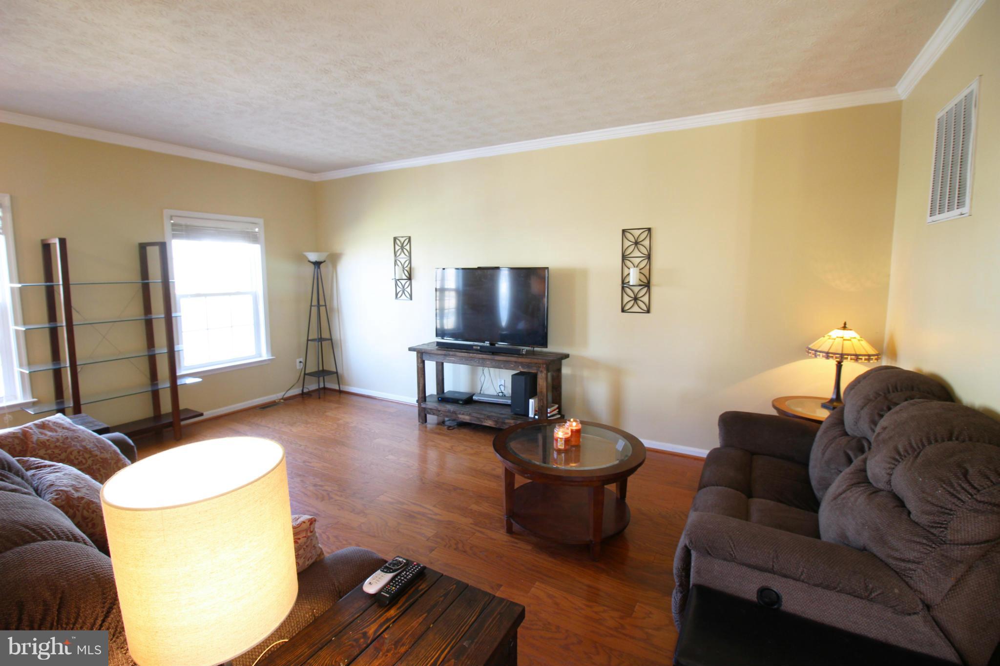35318 Pheasant Ridge Road Locust Grove, VA 22508 - Photo 7 of 22 Family Room